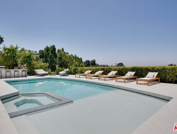 House at 8908 Alto Cedro Dr, Beverly Hills, CA 90210