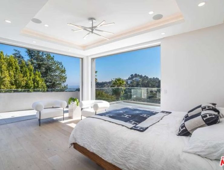 House at 2101 Mt Olympus Dr, Los Angeles, CA 90046