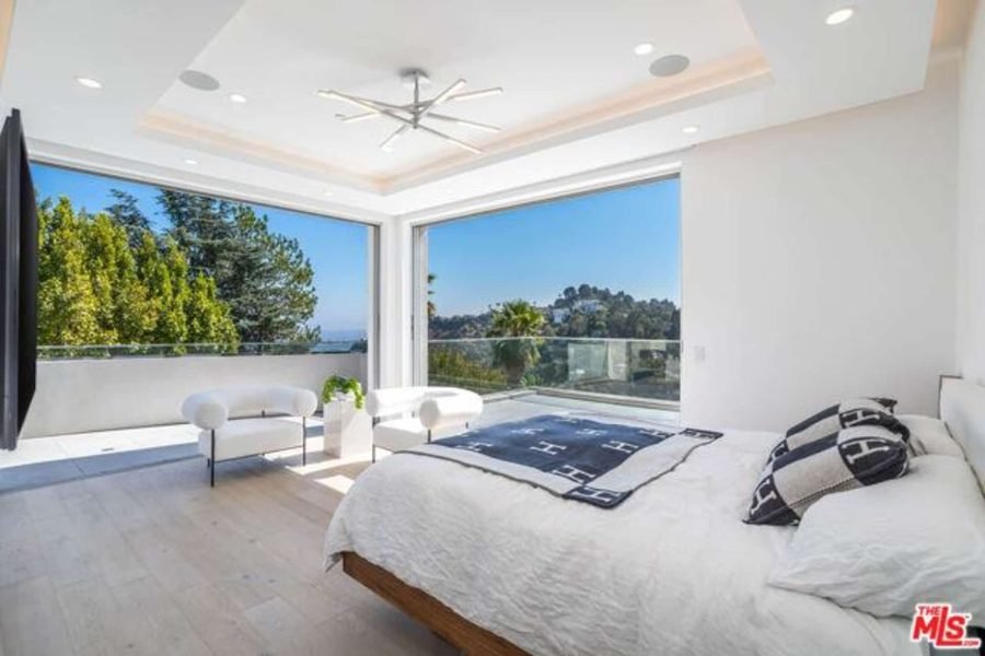 House at 2101 Mt Olympus Dr, Los Angeles, CA 90046