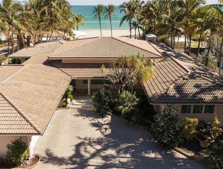 House at 205 Ocean Blvd #0, Golden Beach, FL 33160