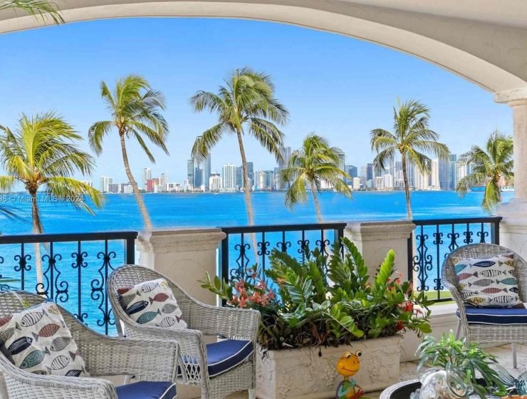 Apartments at 5221 Fisher Island Dr #5221, Miami Beach, FL 33109