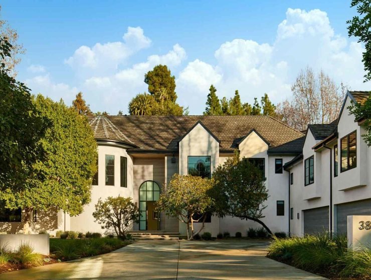 House at 3858 Hayvenhurst Dr, Los Angeles, CA 91436
