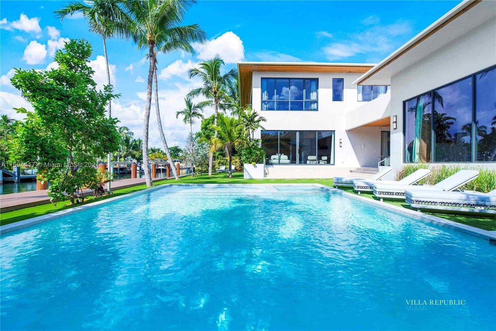 House at 1200 NE 87th St, Miami, FL 33138