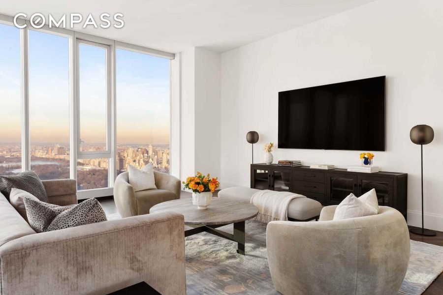 Condo at 217 W 57th St #60-W, New York, NY 10019