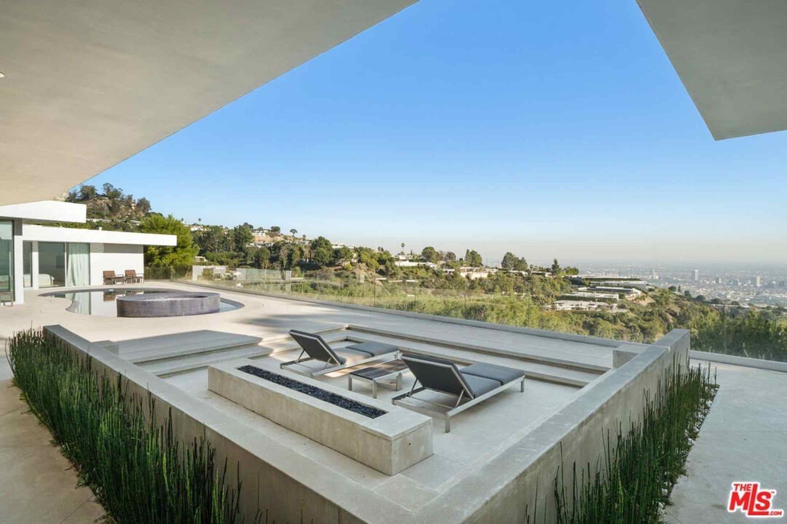 House at 1610 Carla Ridge, Beverly Hills, CA 90210