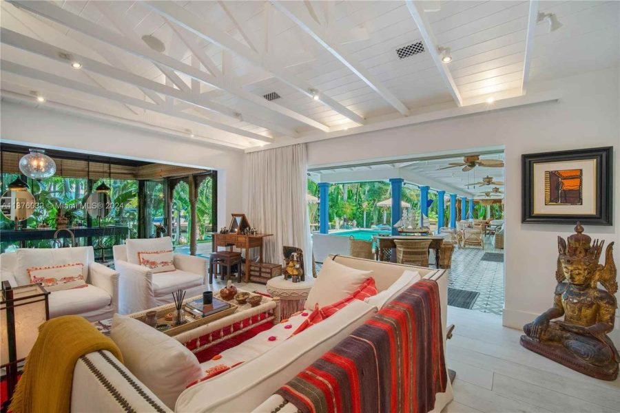 House at 101 Cape Florida Dr, Key Biscayne, FL 33149