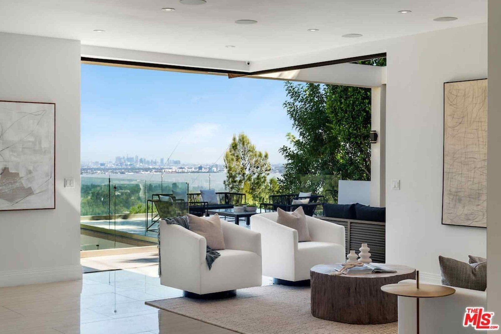 House at 1280 Angelo Dr, Beverly Hills, CA 90210