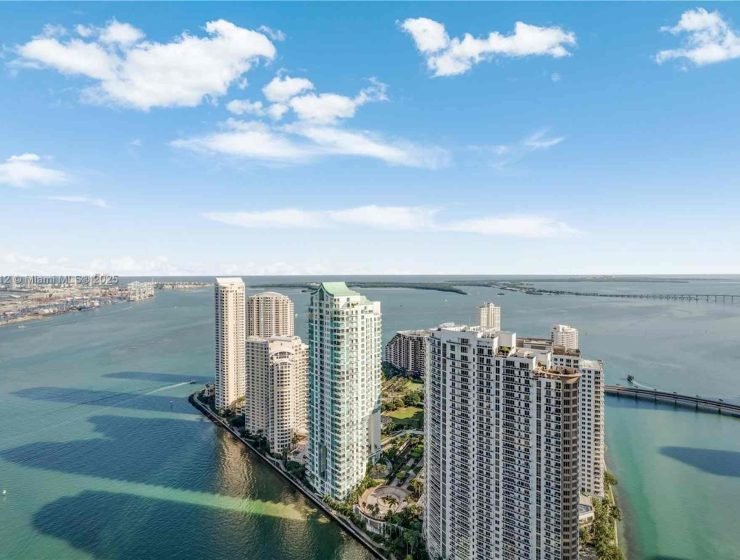 Condo at 300 Biscayne Blvd Way #4601, Miami, FL 33131