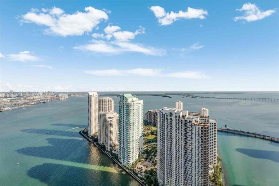 Condo at 300 Biscayne Blvd Way #4601, Miami, FL 33131
