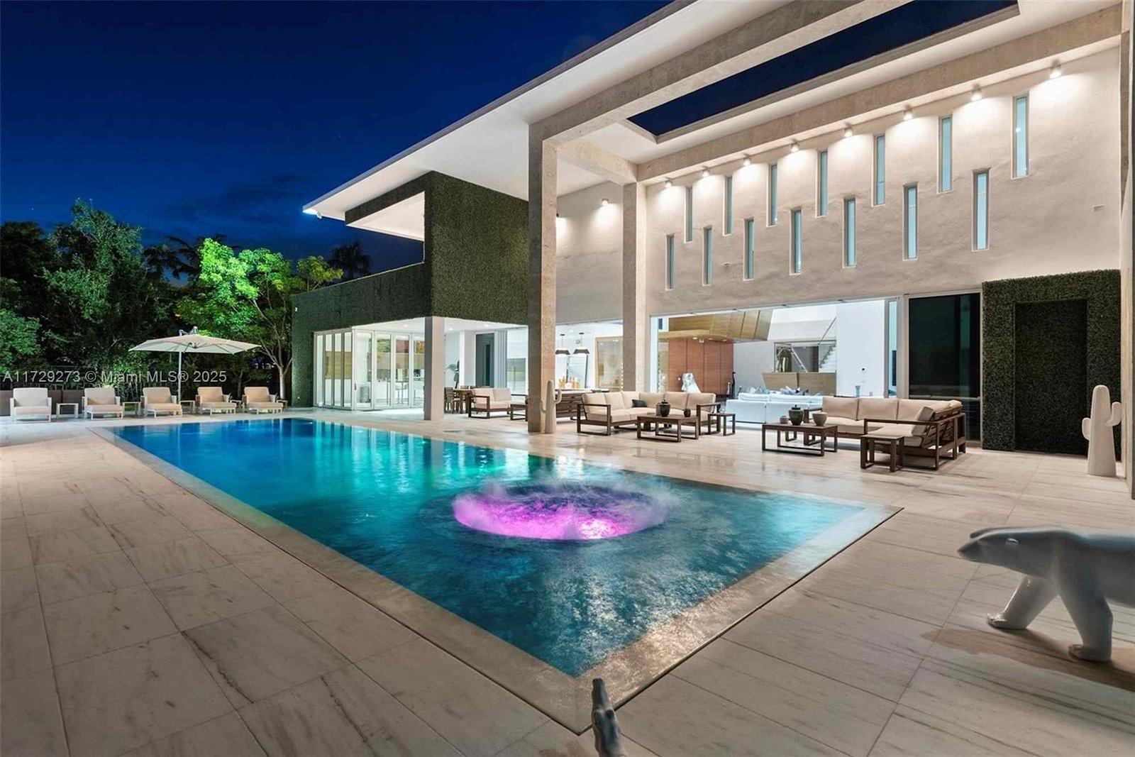 House at 7450 SW 102nd St, Miami, FL 33156