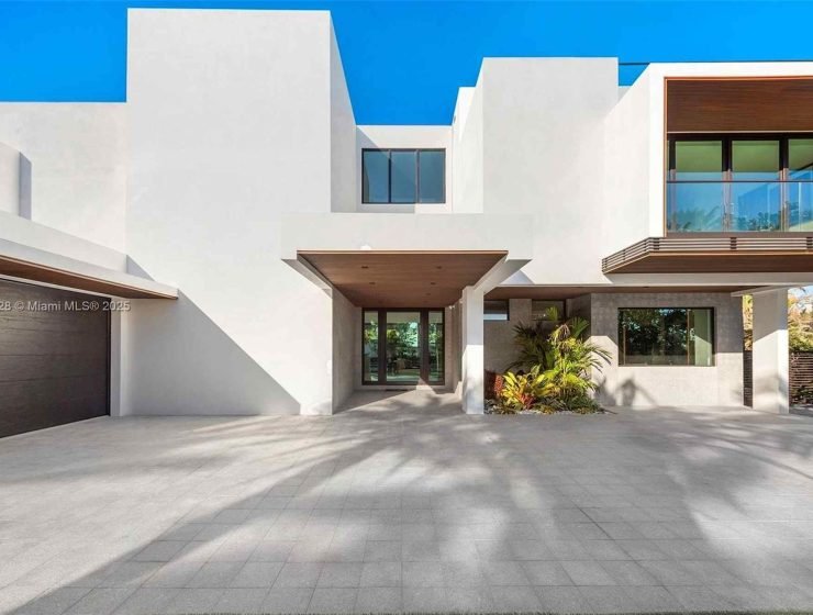 House at 128 Ocean Blvd, Golden Beach, FL 33160