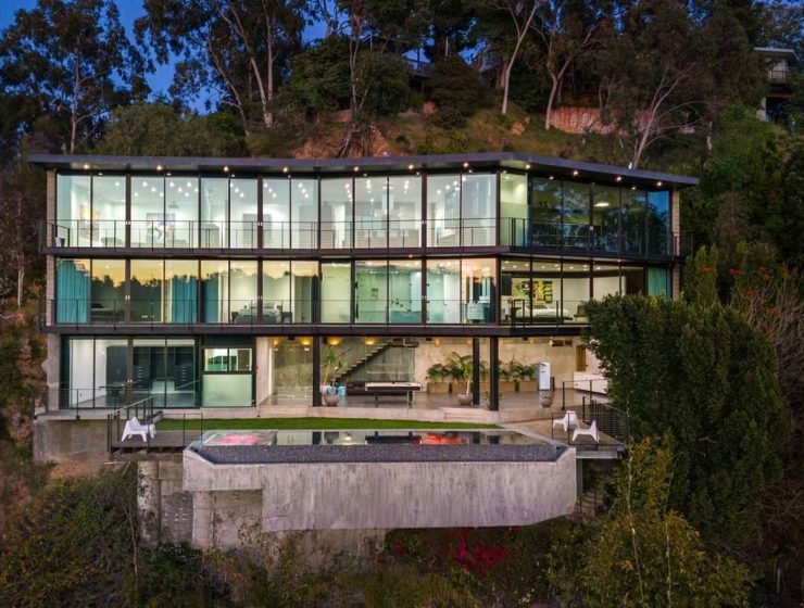 House at 2649 La Cuesta Dr, Los Angeles, CA 90046