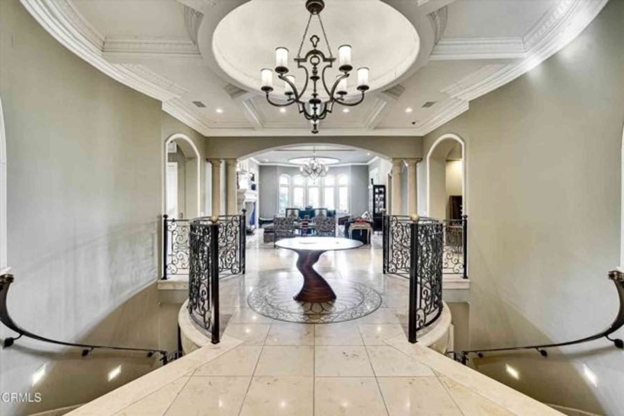 House at 3901 Hampstead Rd, La Canada Flintridge, CA 91011