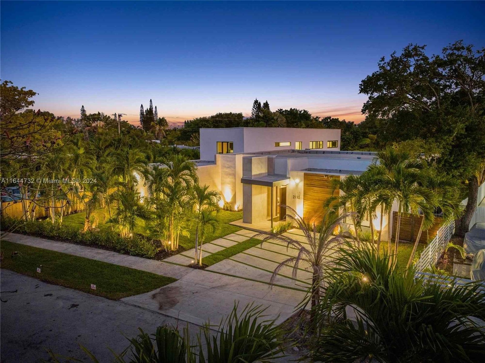House at 2110 NE 197th Terrace, Miami, FL 33179