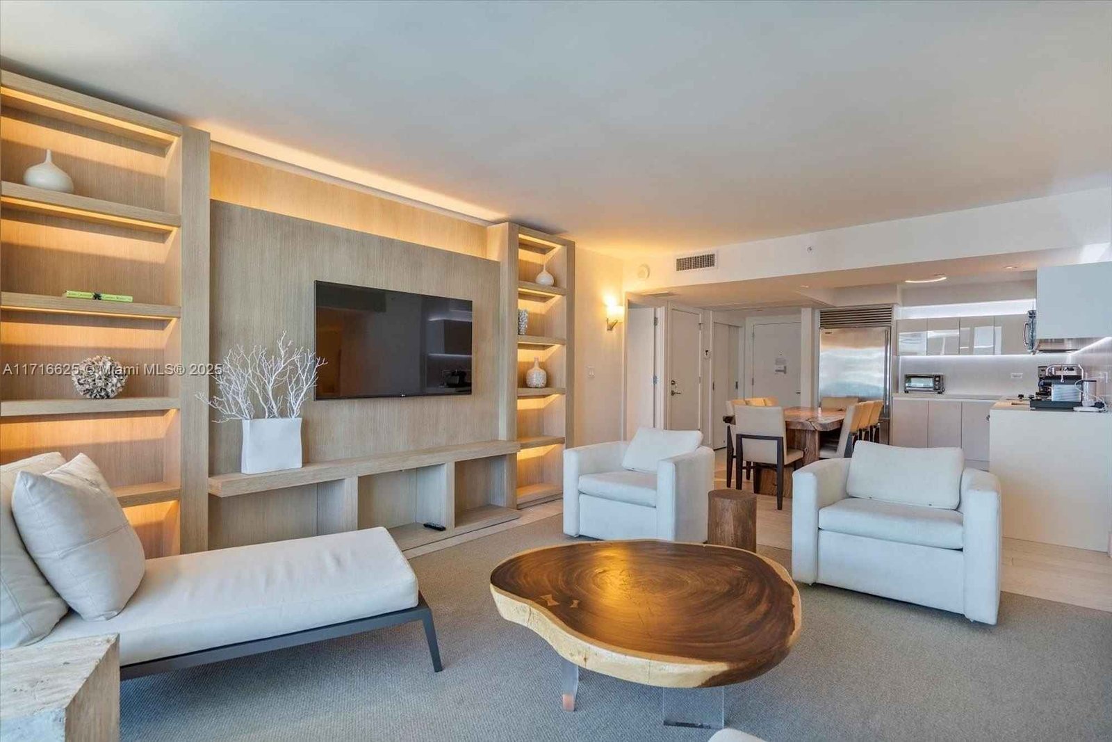 Condo at 102 24th St #1413, Miami Beach, FL 33139