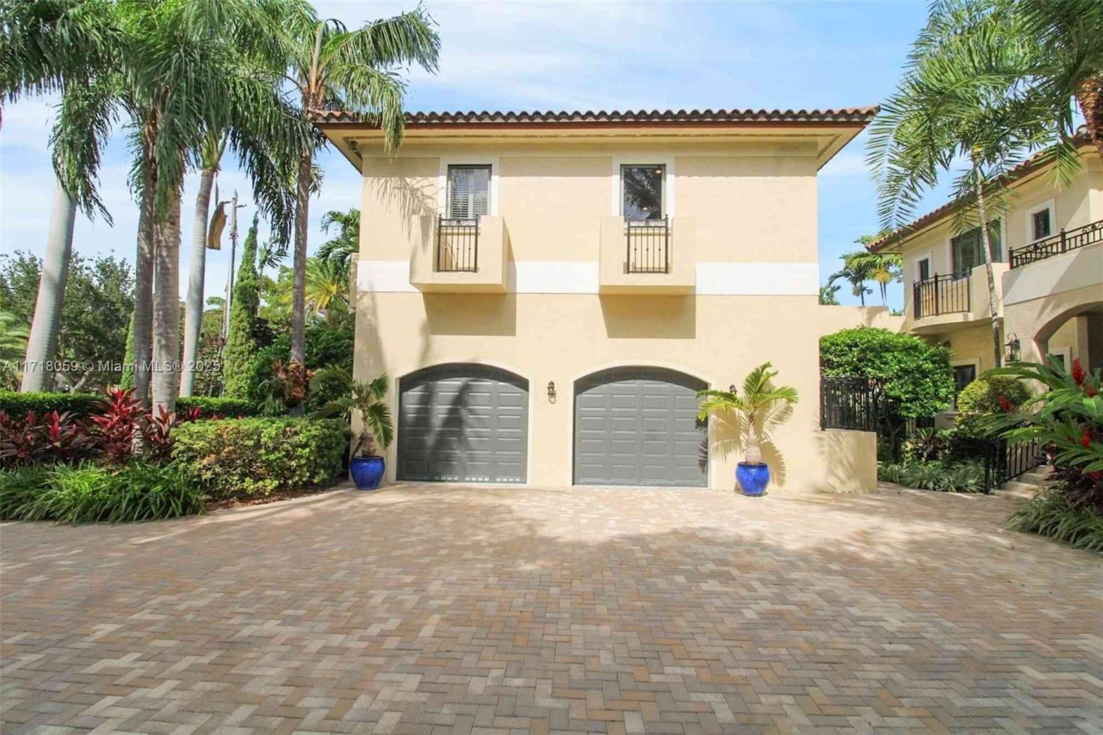 House at 5655 Pine Tree Dr, Miami Beach, FL 33140