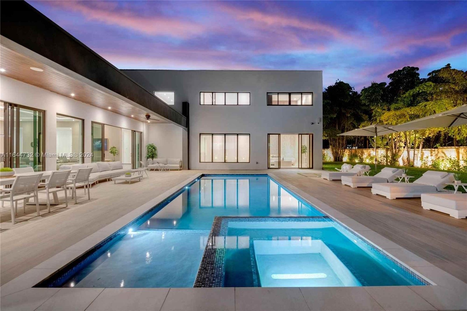 House at 2110 NE 197th Terrace, Miami, FL 33179