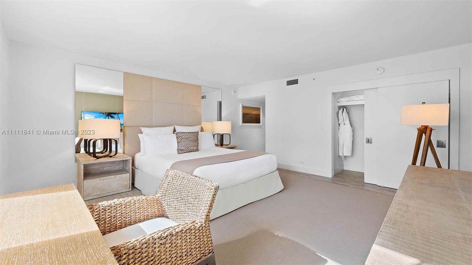 Apartments at 102 24th St #904, Miami Beach, FL 33139