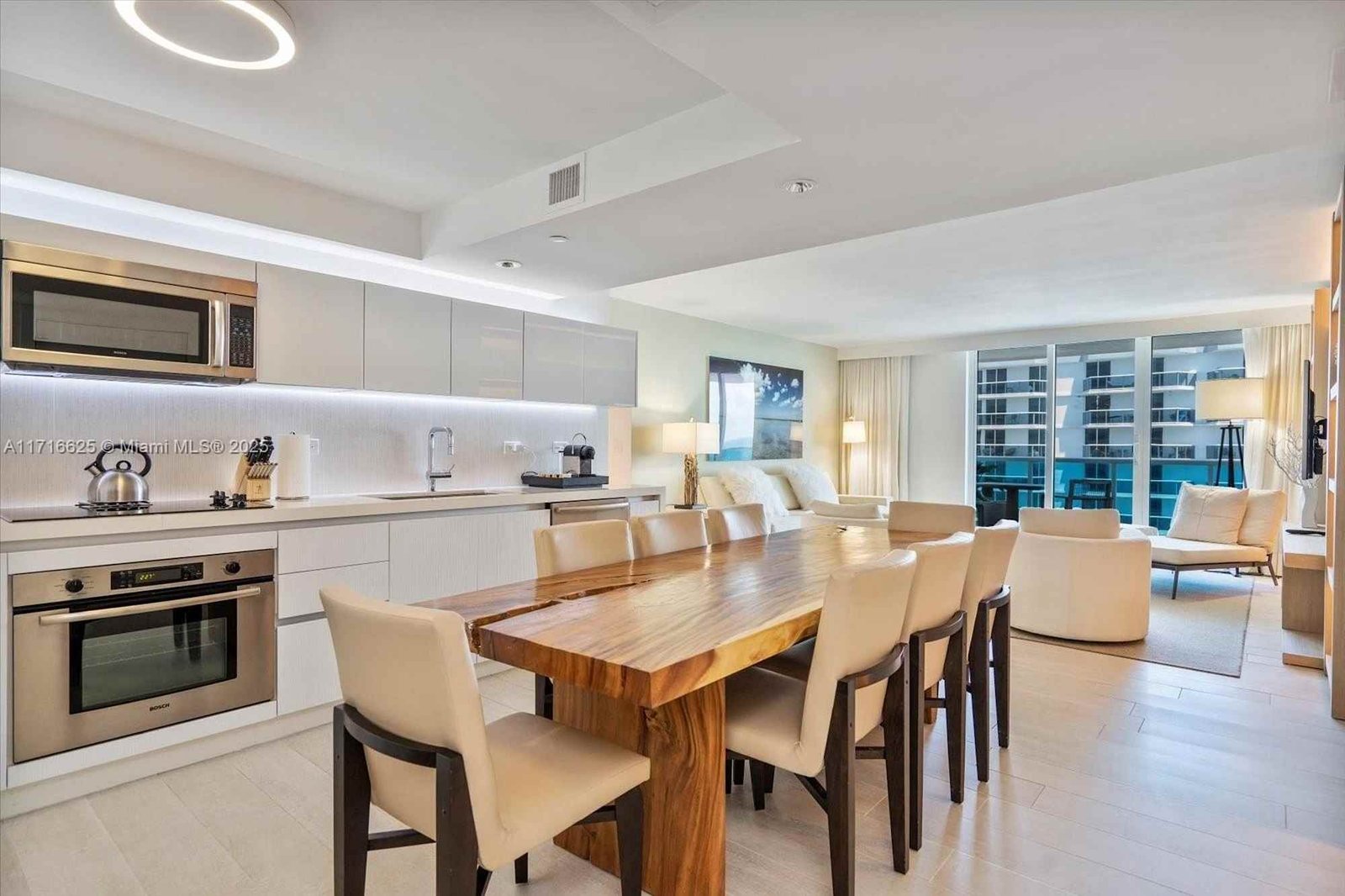 Condo at 102 24th St #1413, Miami Beach, FL 33139