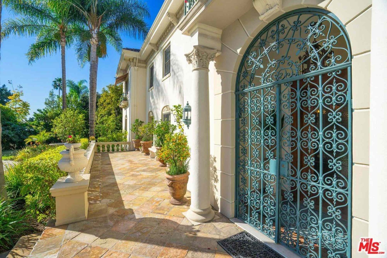 House at 113 Fremont Pl, Los Angeles, CA 90005