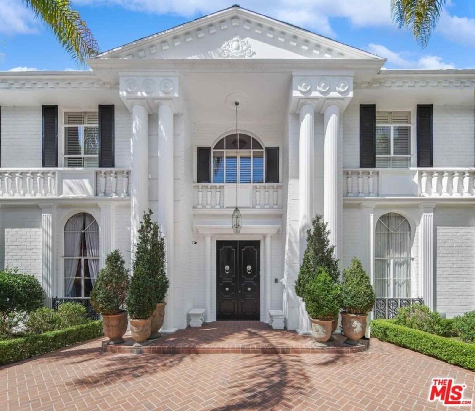 House at 717 N Rodeo Dr, Beverly Hills, CA 90210