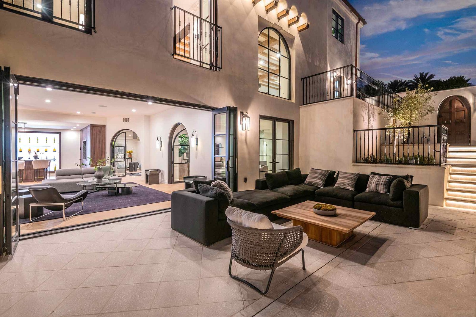 House at 1121 Tower Rd, Beverly Hills, CA 90210