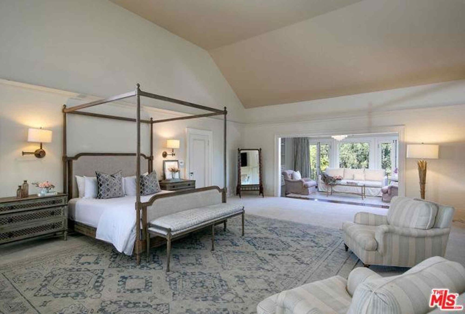 House at 1006 N Crescent Dr, Beverly Hills, CA 90210