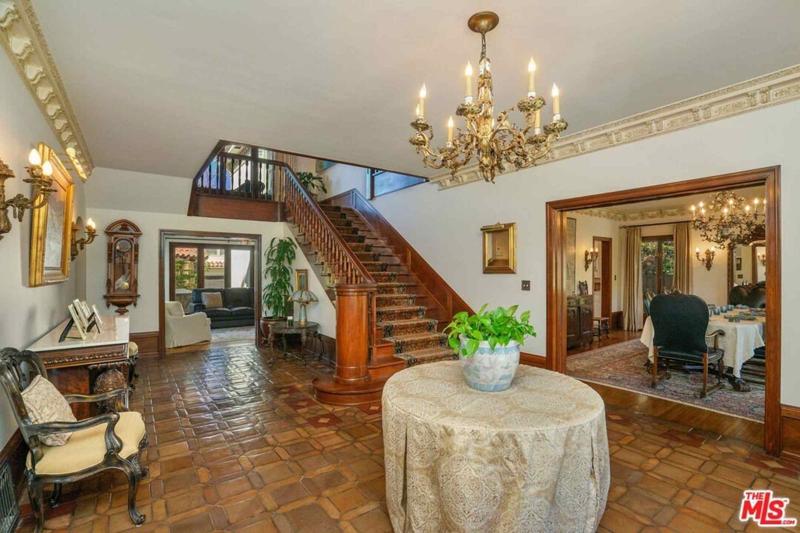 House at 113 Fremont Pl, Los Angeles, CA 90005