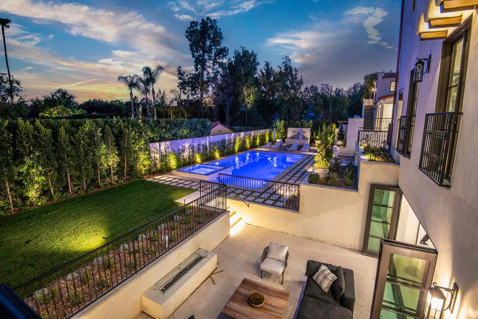 House at 1121 Tower Rd, Beverly Hills, CA 90210