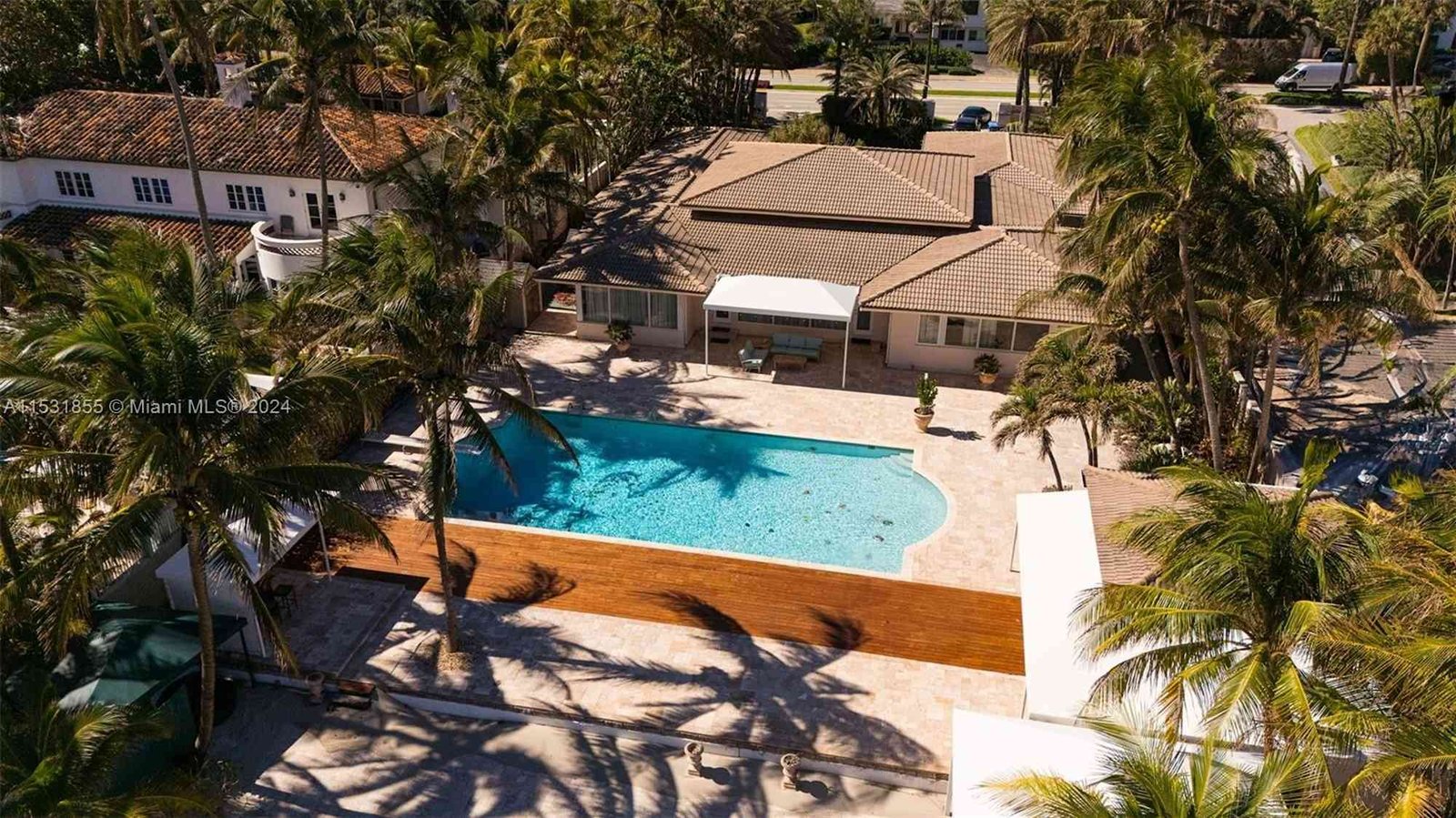 House at 205 Ocean Blvd #0, Golden Beach, FL 33160