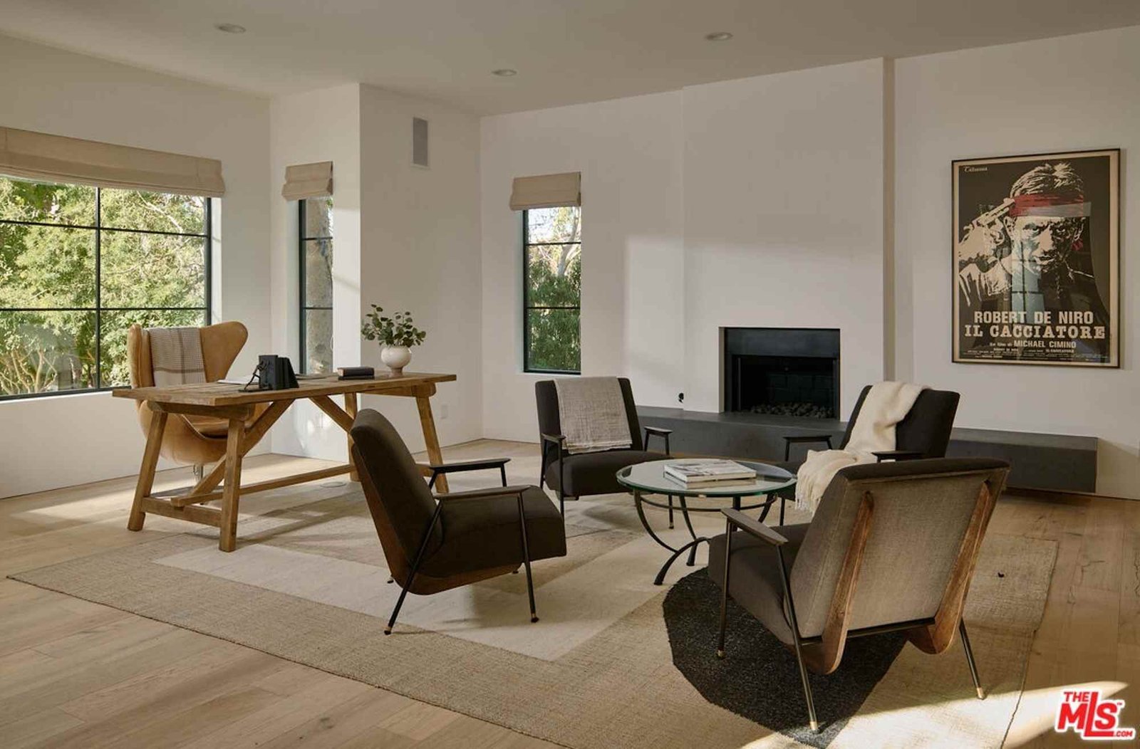 House at 3858 Hayvenhurst Dr, Los Angeles, CA 91436