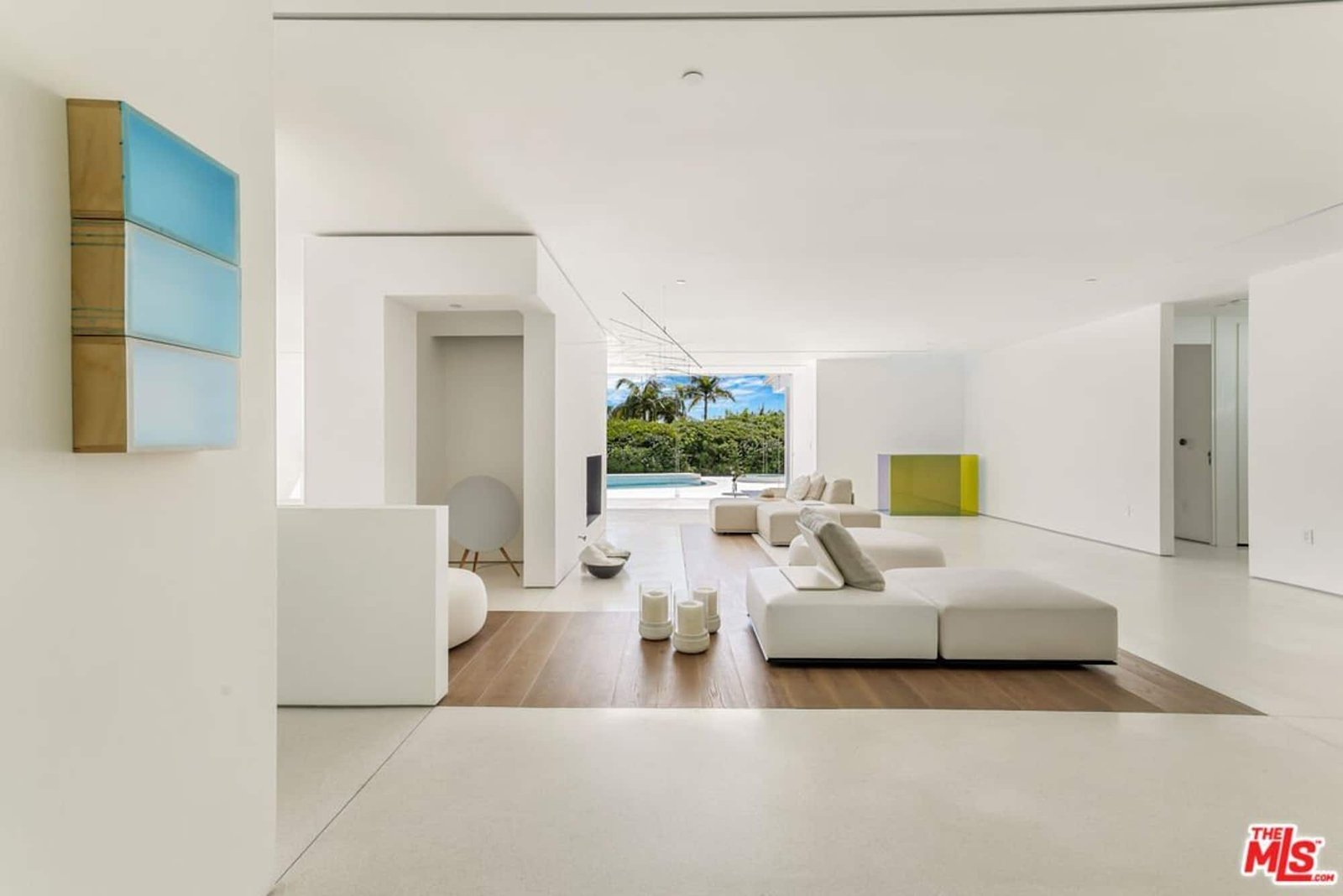 House at 510 Arkell Dr, Beverly Hills, CA 90210