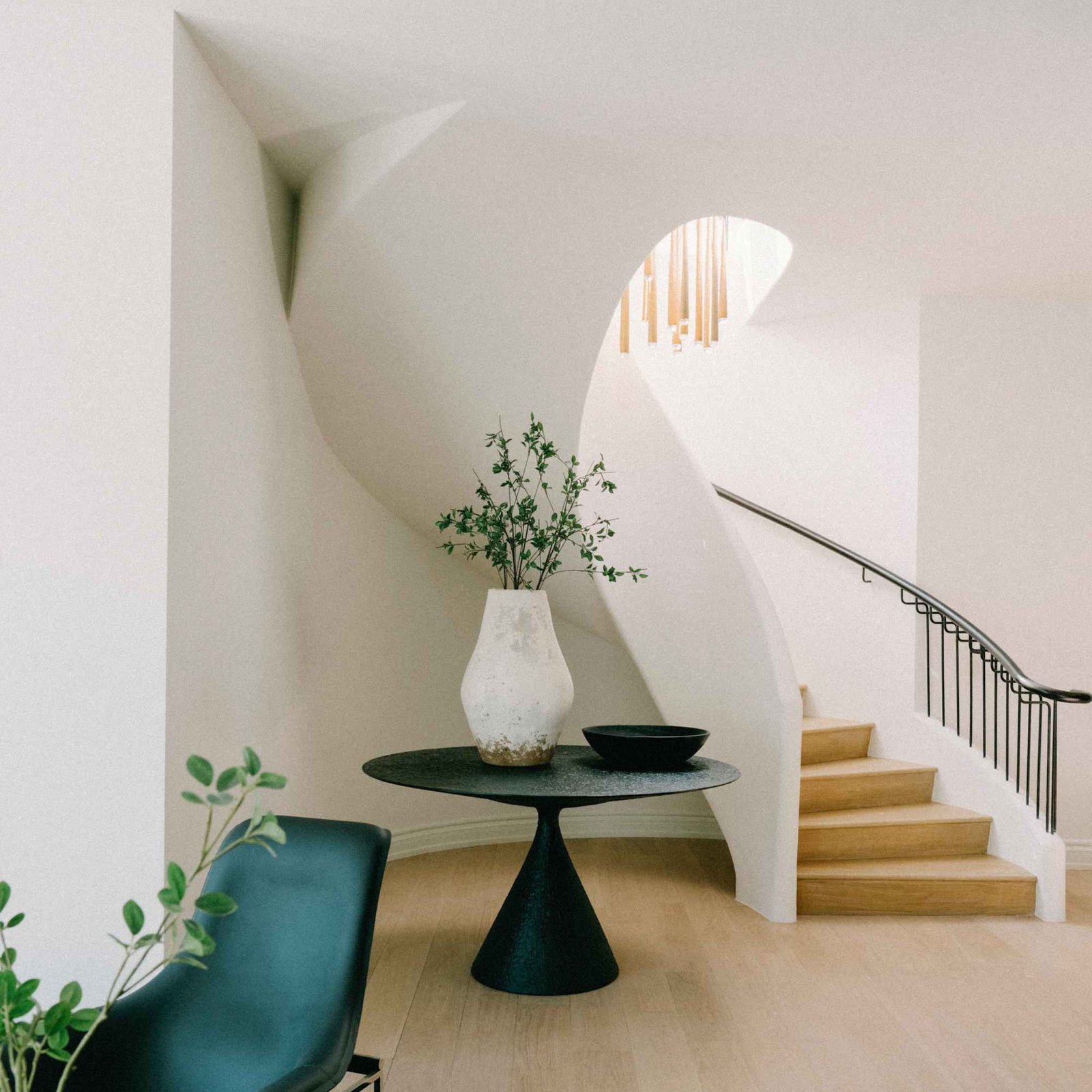 House at 1121 Tower Rd, Beverly Hills, CA 90210