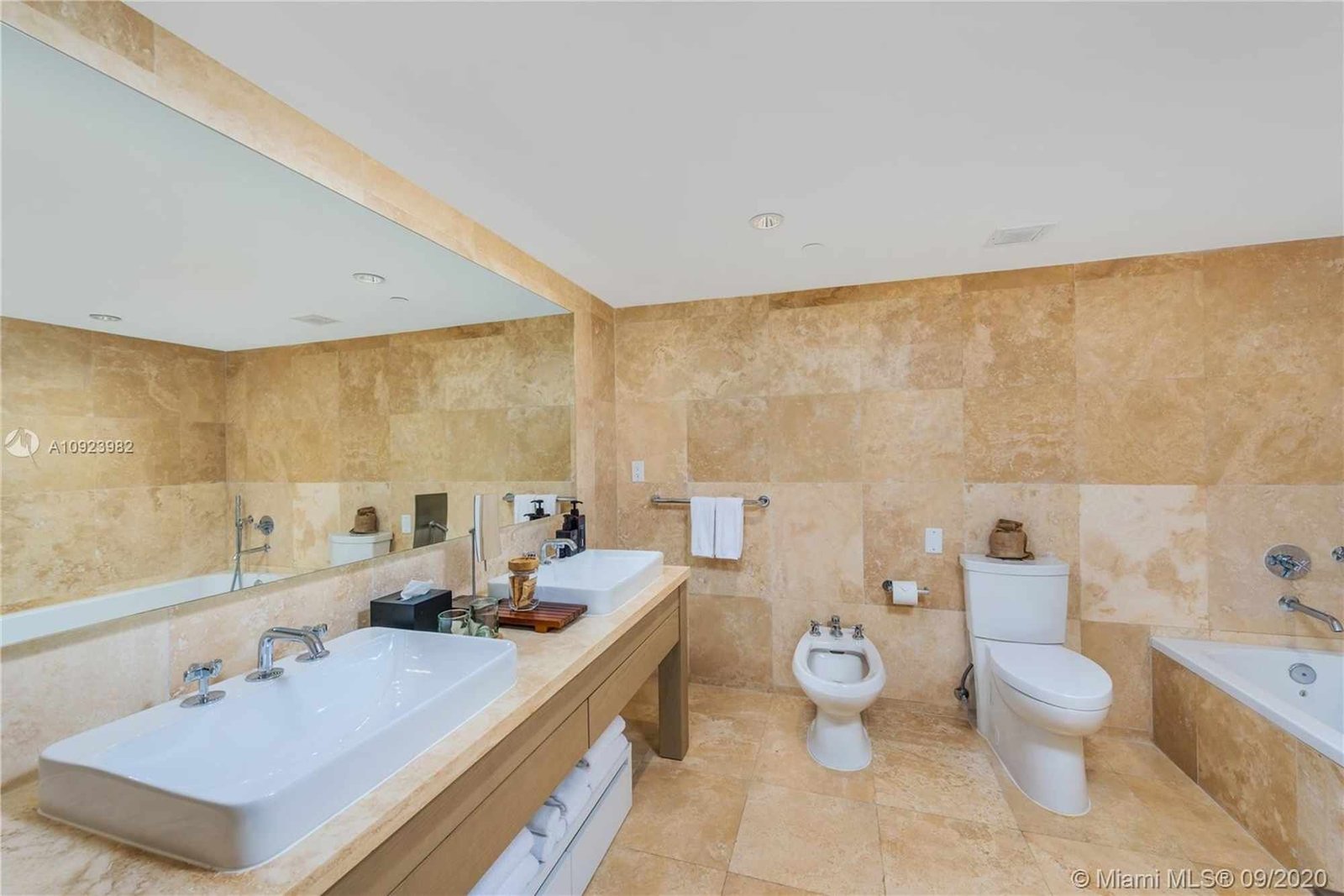 Condo at 102 24th St #1544, Miami Beach, FL 33139